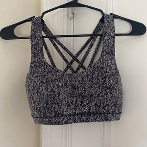 Lululemon Free to be Serene bra
